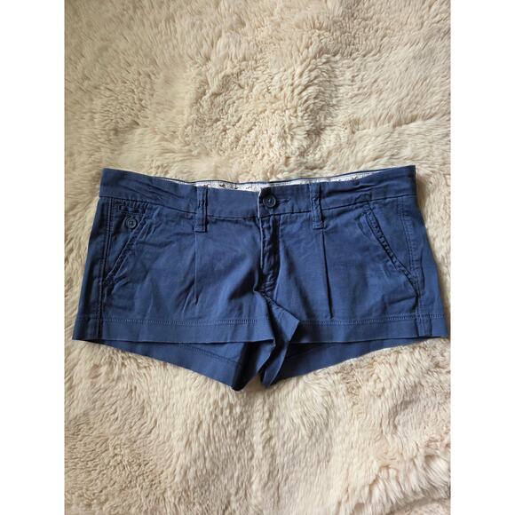 Hollister Low Rise Shortie Blue Chino Shorts Size 5 - Picture 1 of 5